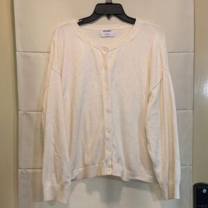 Old Navy Cream Button Cardigan Neutral Cozy Minimalist Classic Basic Plus 3x
